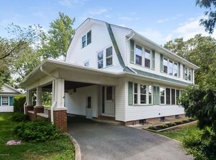 141 S Main St, Allentown, NJ 08501