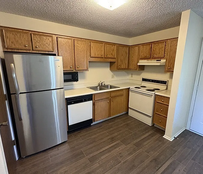 8800 S Thomas St #4 — Photo 1