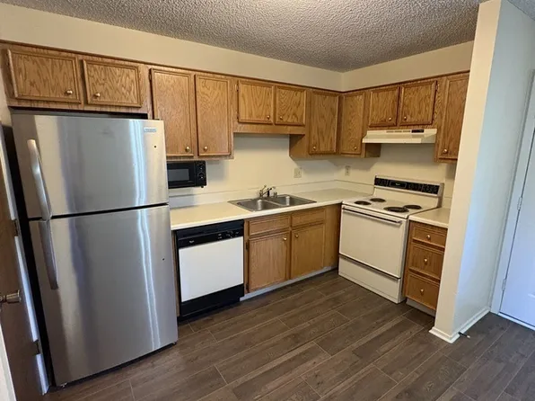 8800 S Thomas St #4, Sherwood, AR 72120