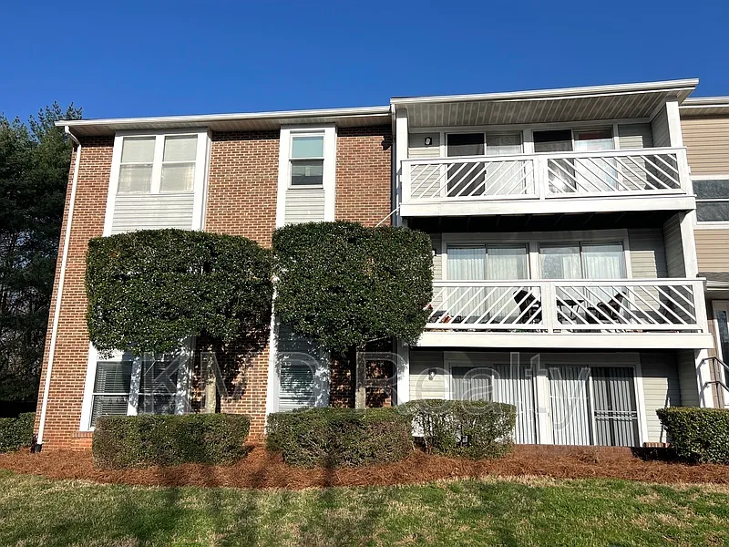 2 bed, 2.0 bath, $1,195 — Photo 1