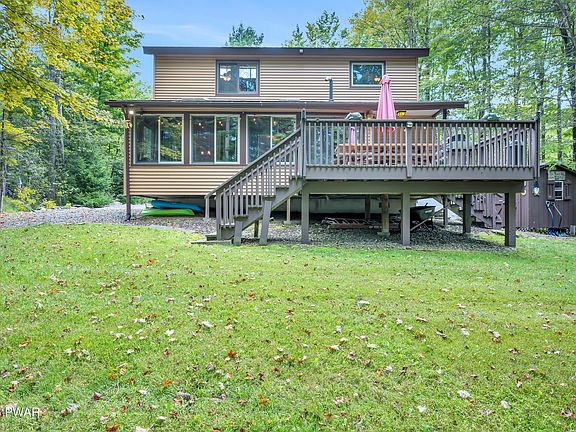 2nd image of 16 Ridgewood Cir