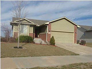 1st image of 1102 W Basswood Dr