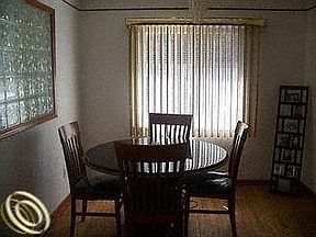3rd image of 23051 Oneida Ave