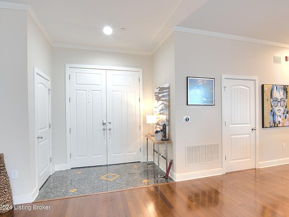 3rd image of 324 E Main St Unit 300