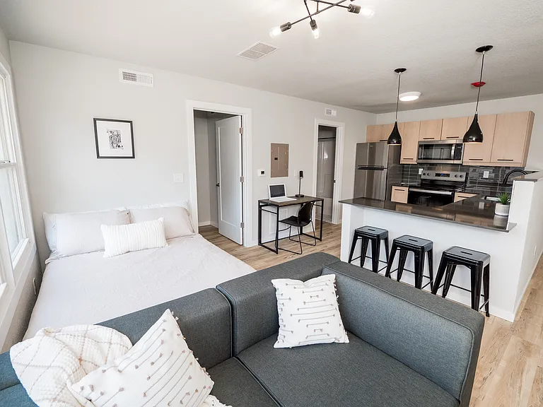 102 E Healey St #204 — Photo 1