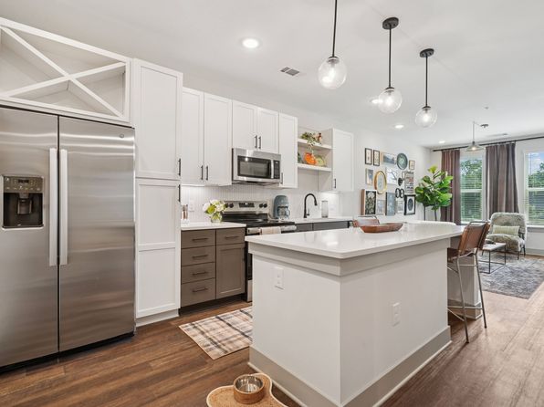 363 Hilliard Ave #439