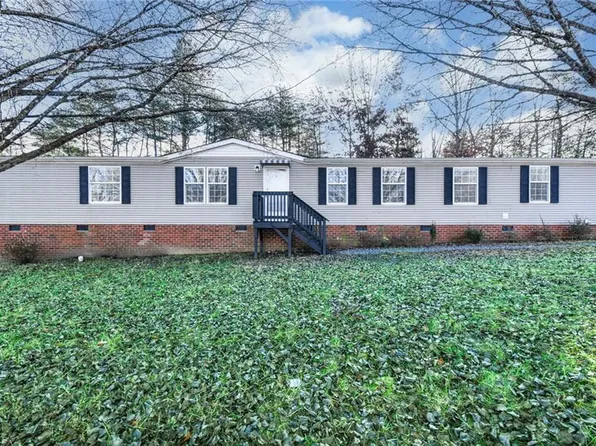 4702 Belgian Ct, Mc Leansville, NC 27301