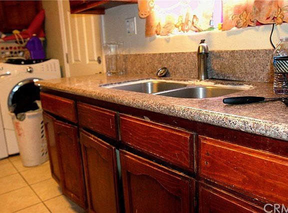 4th image of 10343 Kalmia St