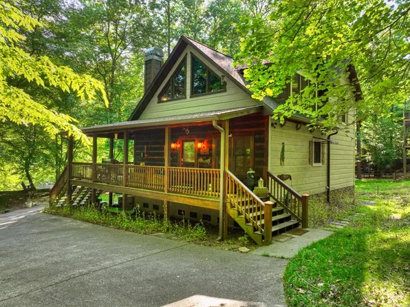 658 Navaho Way, Ellijay, GA 30540