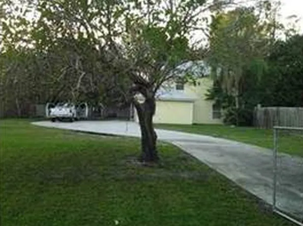 311 N 11th St, Fort Pierce, FL 34950