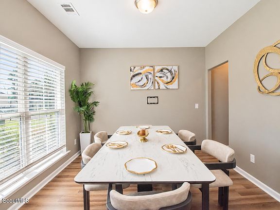 4th image of 44 Crabapple Ln