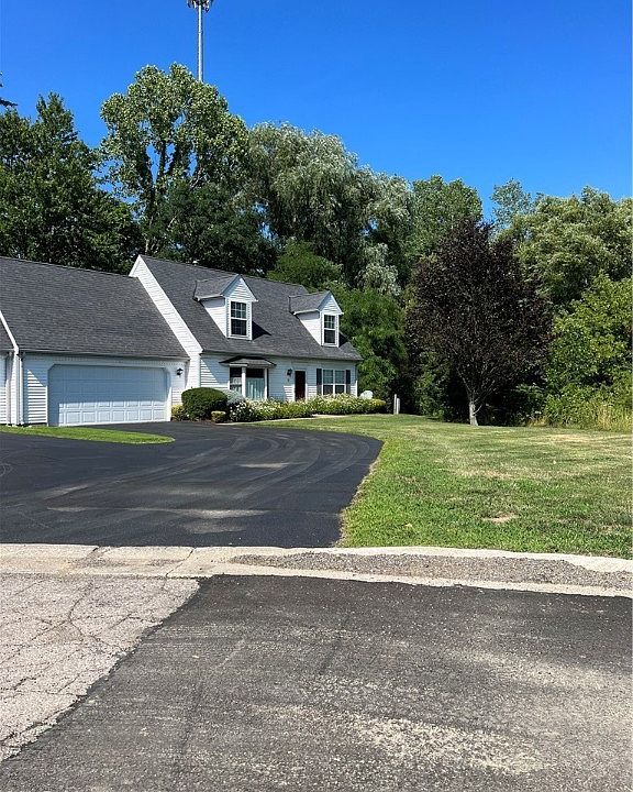 85 Nantucket Dr Geneva OH Zillow