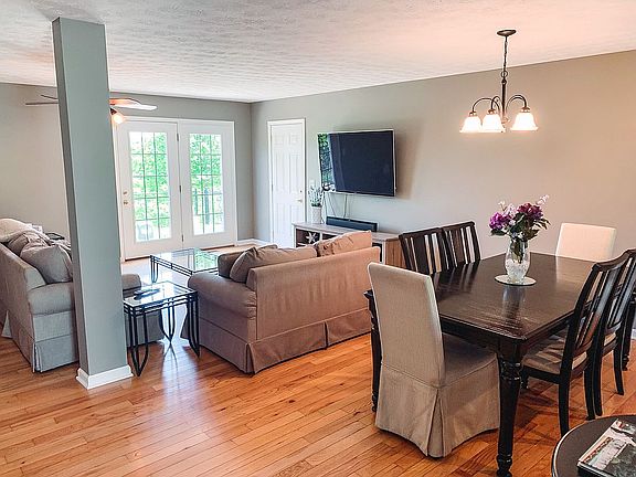 4th image of 78 Wexford Dr