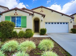 3042 Eveningcloud St, Hemet, CA 92543