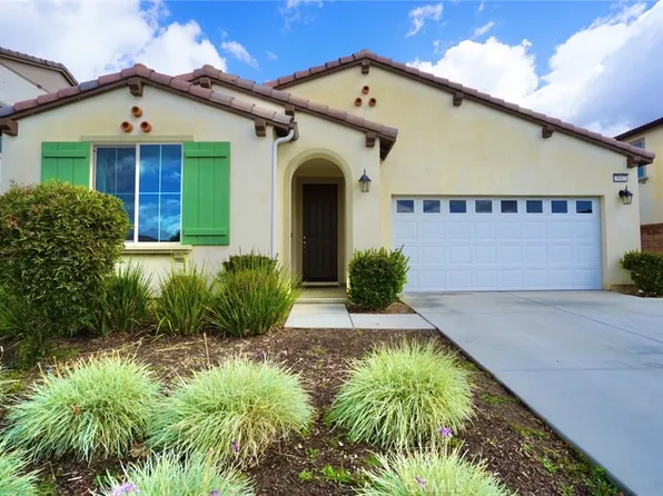 3042 Eveningcloud St, Hemet, CA 92543