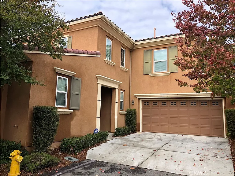 40485 Amesbury Ln — Photo 15