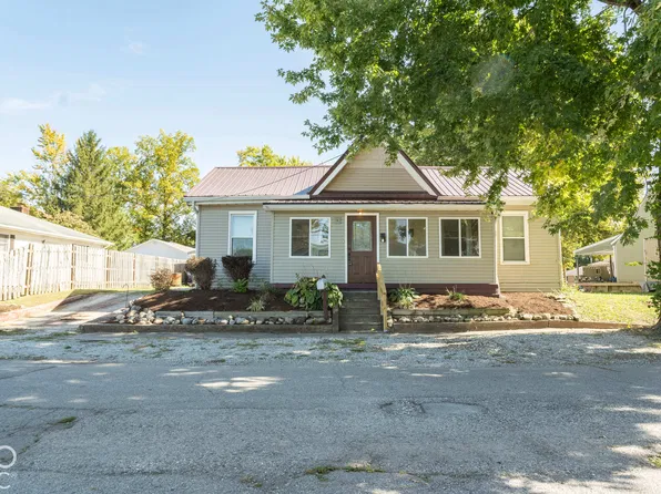 113 S Harrison St, Knightstown, IN 46148