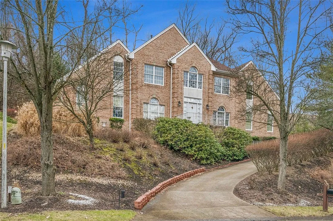 309 Red Oak Ct photo 1