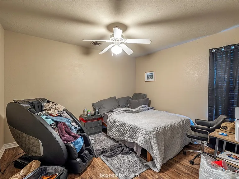 928 Crested Point Dr — Photo 13