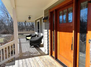 701 Marshall Ct, Batavia, IL 60510