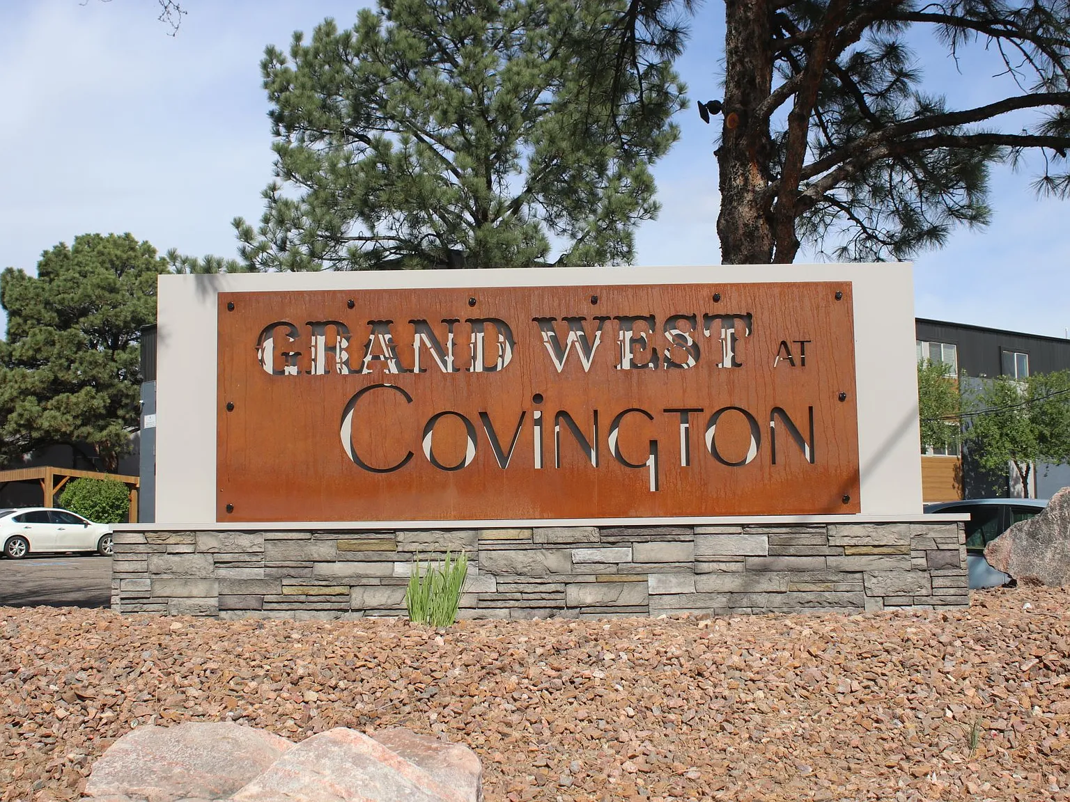 Grand West at Covington — Photo 1