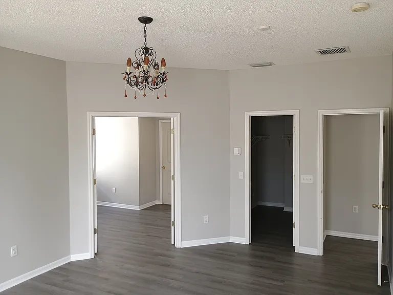 5114 Windingbrook Trl — Photo 10
