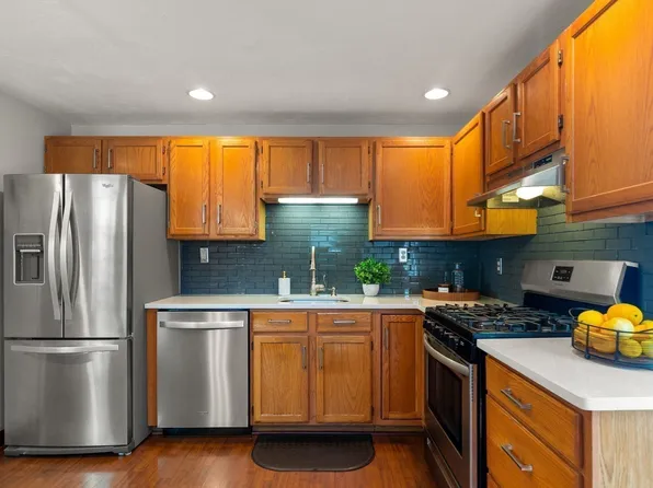 50 Emory St, Brockton, MA 02301