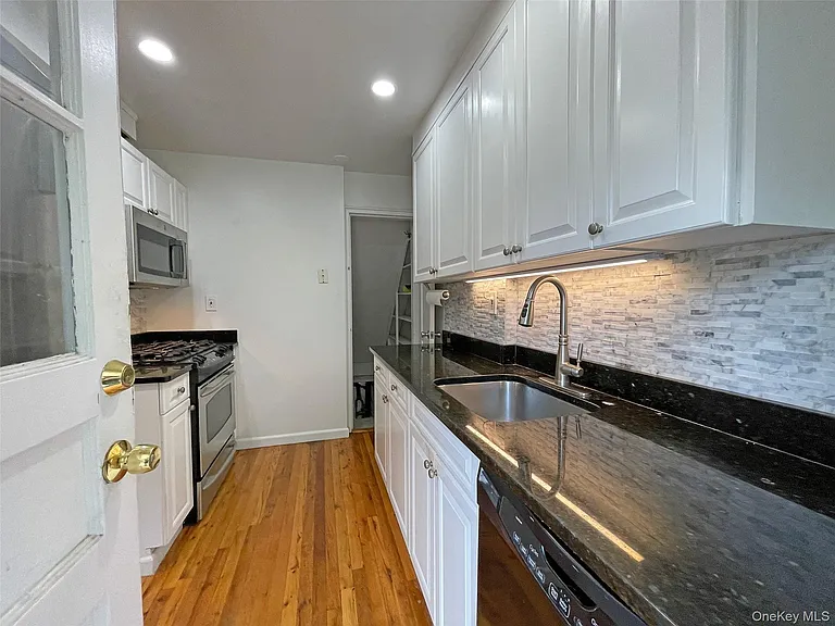 1058 Palmer Ave — Photo 7