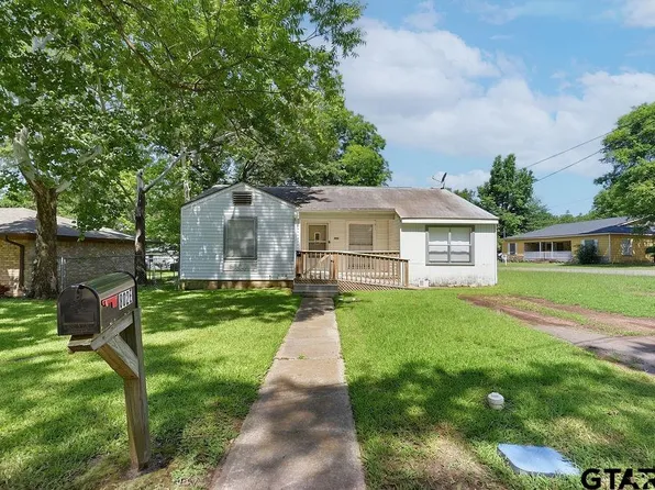802 E Circle Dr, Mount Pleasant, TX 75455