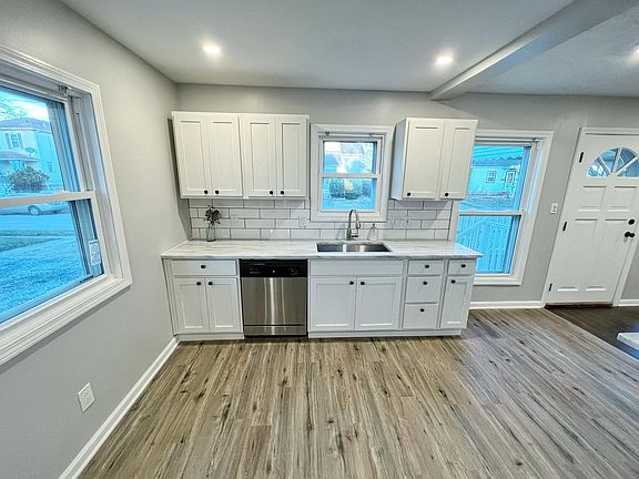 4th image of 4502 W 172nd St