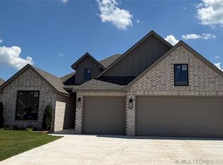 22928 E 106th Pl S, Broken Arrow, OK 74014