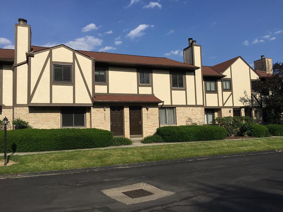 Exterior/Front Entrance