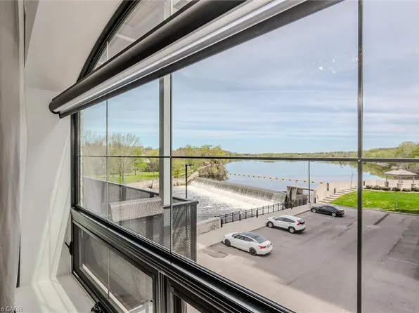 19 Guelph Ave #308, Cambridge, ON N3C 1A2