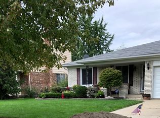 47505 Chrys Rd, Macomb, MI 48044