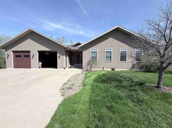 2575 58th St Lot 1, Vinton, IA 52349
