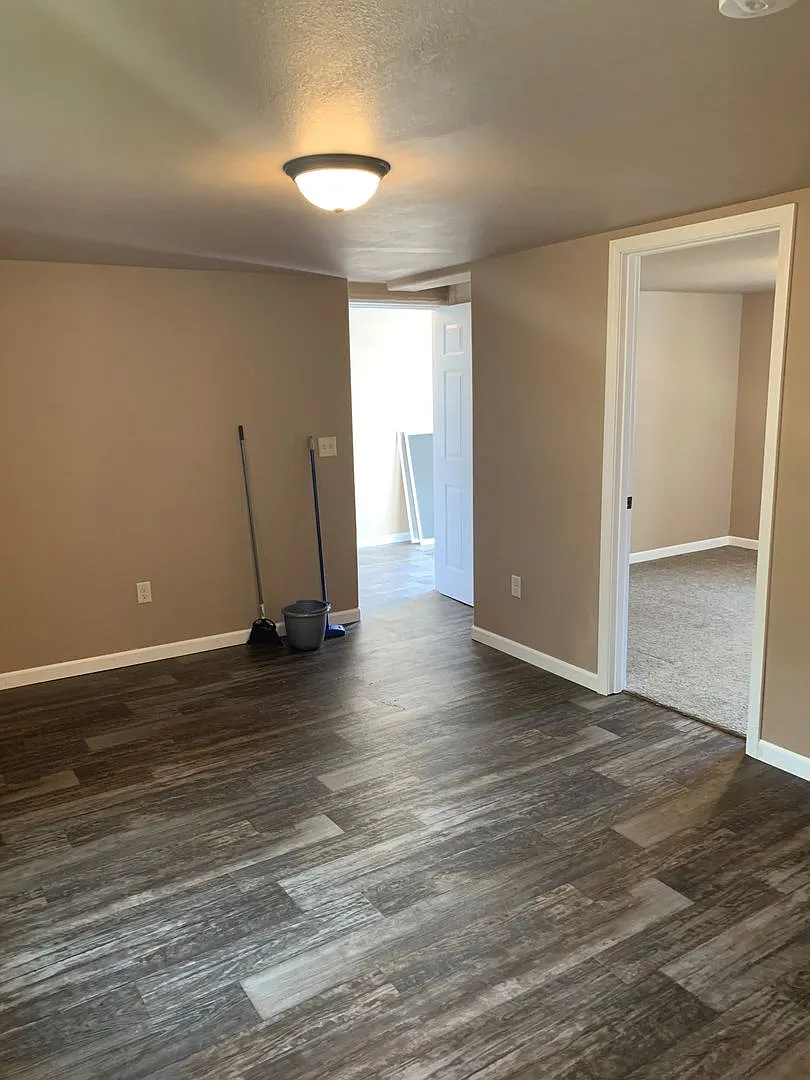 1219 South Street — Photo 4