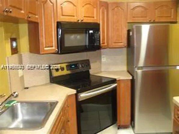 900 NE 209th Ter #10431, Miami, FL 33179