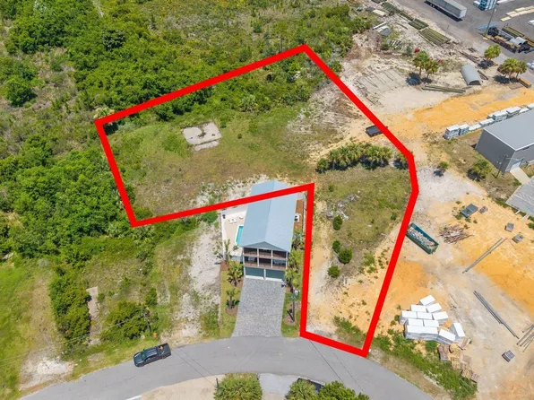 106 N 32nd St, Mexico Beach, FL 32456