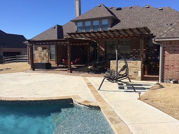 4th image of 12066 Erin Ln