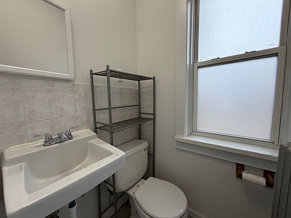3rd image of 2661 N Spaulding Ave #124A