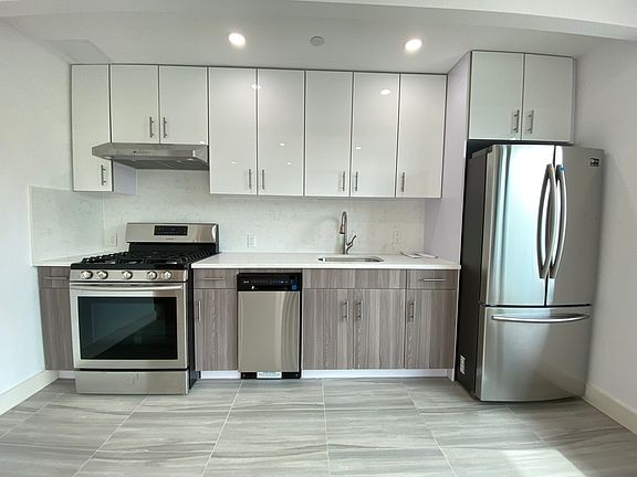2nd image of 62-98 Woodhaven Blvd #5S