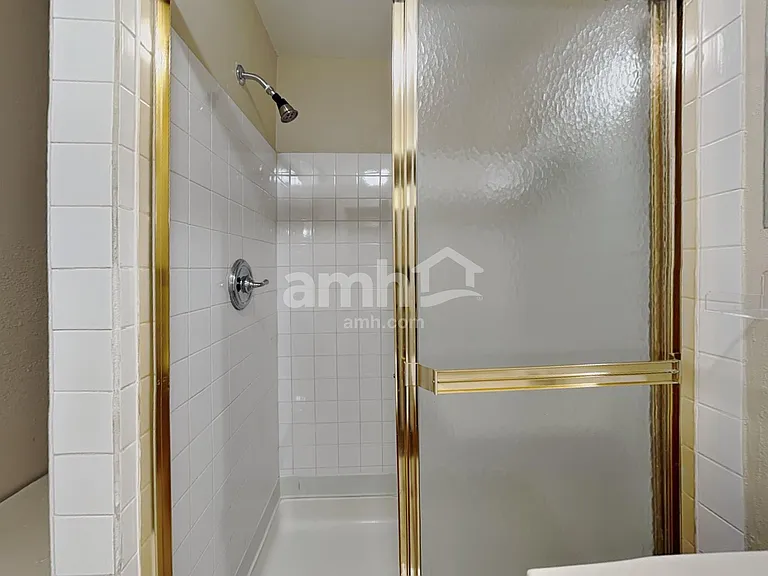 2325 Hyacinth Rd — Photo 19