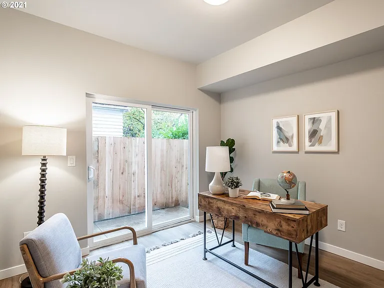 3857 SE 92nd Ave #2 — Photo 5