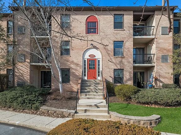 2nd image of 1430 Washington Pl