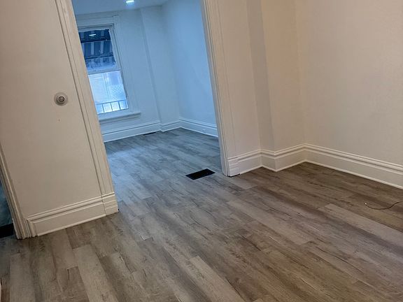 3rd image of 119 Balm St