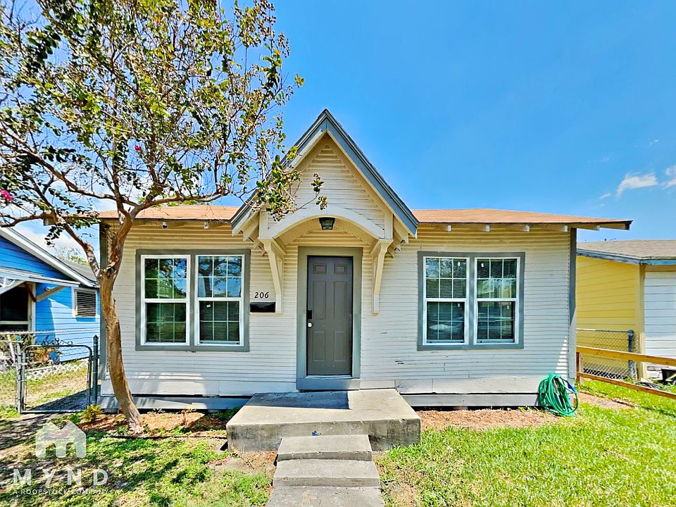 1st image of 206 Torreon St
