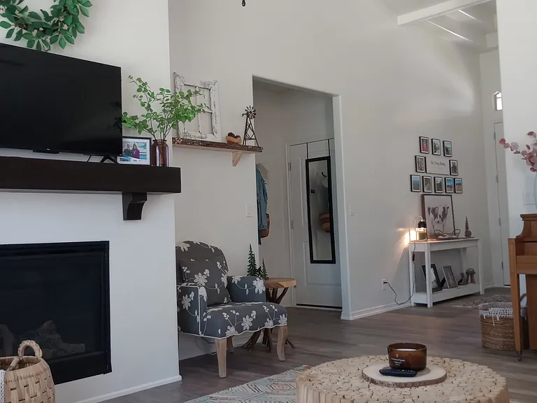 547 S Ascend Dr — Photo 31