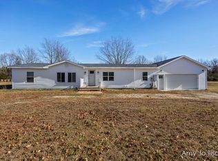 6834 Dever Dr, Belding, MI 48809