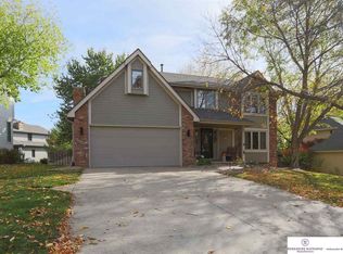 331 S 158th Ave, Omaha, NE 68118