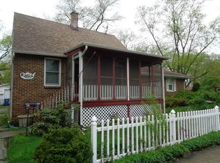 15006 Hamlin Ave, Midlothian, IL 60445